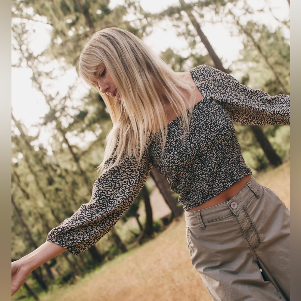 Abercrombie & Fitch Black and Cream Patterned Blouse